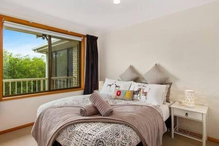 Spacious Modern Home Outstanding Views Sleeps 9 霍巴特 外观 照片