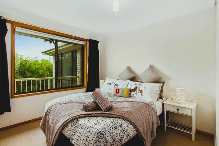 Spacious Modern Home Outstanding Views Sleeps 9 霍巴特 外观 照片