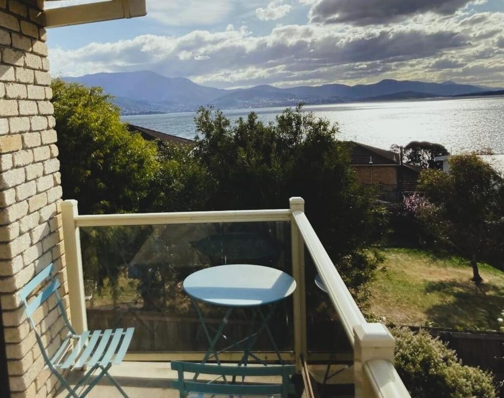 Spacious Modern Home Outstanding Views Sleeps 9 霍巴特 外观 照片